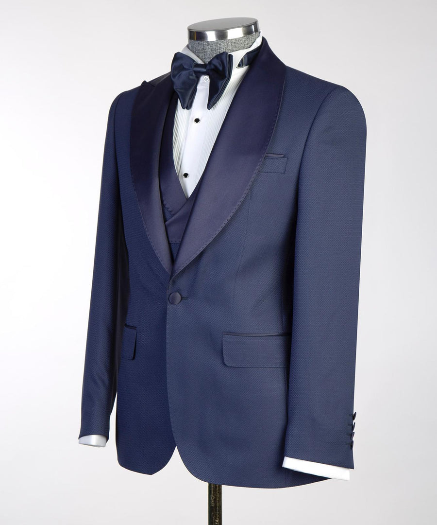 Sleek round collar classic tuxedo