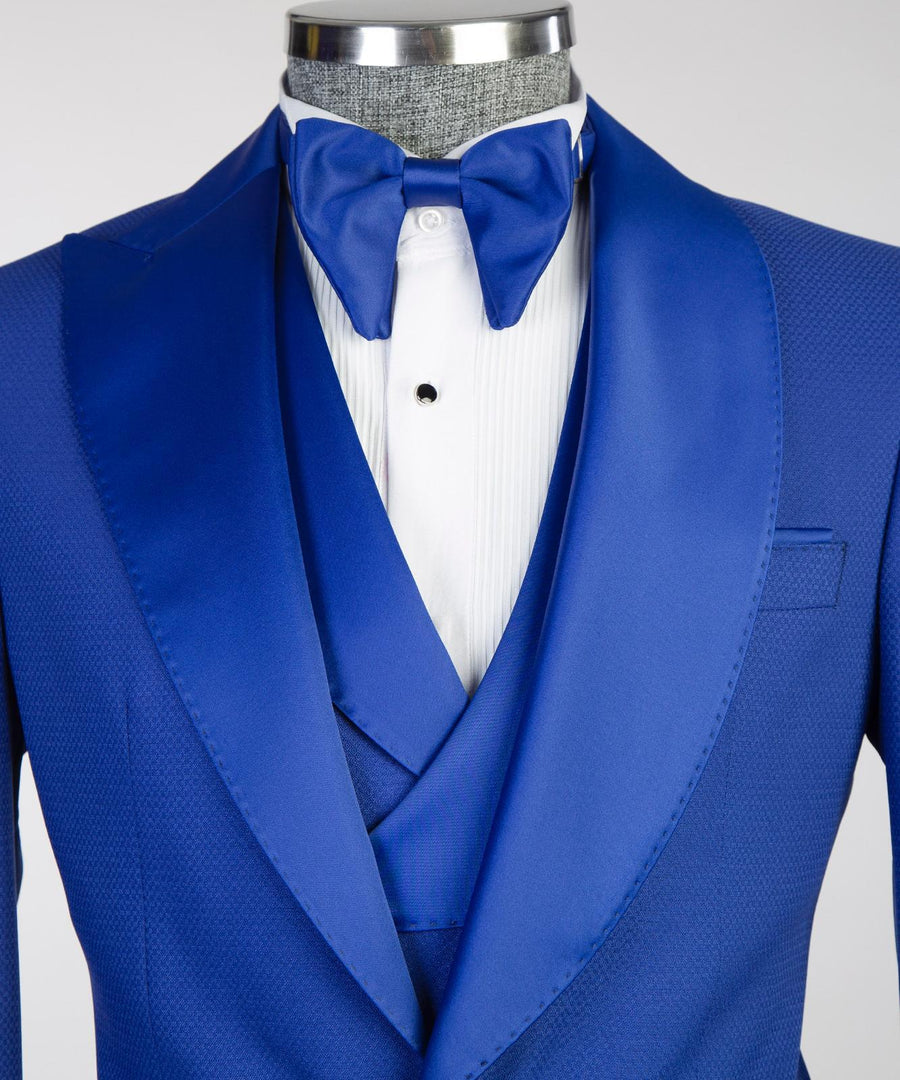 Round collar classic tuxedo